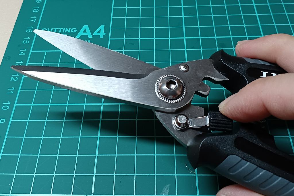 gamakatsu_scissors_ic