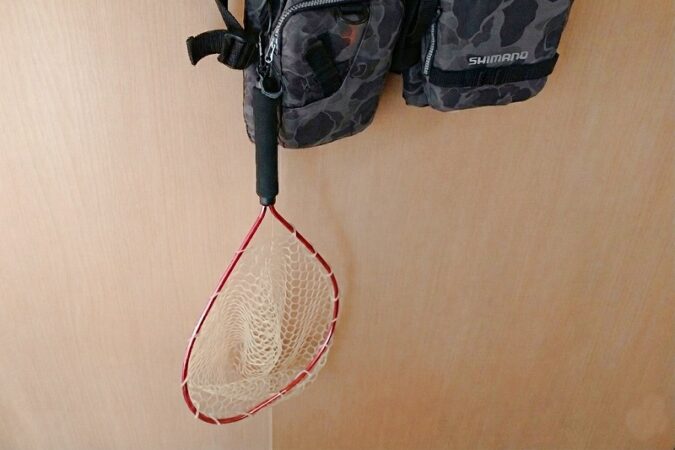 ラバーランディングネットをぶら下げた